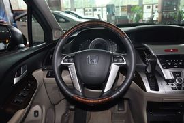 2013款本田奥德赛2.4L豪华版