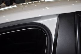 2013款全新桑塔纳1.6L自动风尚版