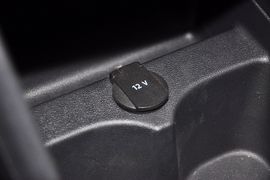2013款全新桑塔纳1.6L自动风尚版