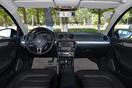 与“标杆”比高