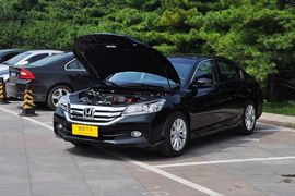 2014款雅阁2.4EXN豪华导航版实拍