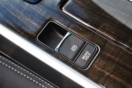 2014款雅阁2.4EXN豪华导航版实拍