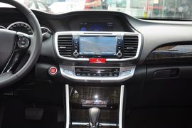 2014款雅阁2.4EXN豪华导航版实拍