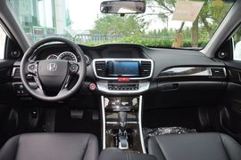2014款本田雅阁2.4EX豪华版