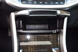 2014款本田雅阁2.4EX豪华版