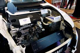 2014款比亚迪秦试驾