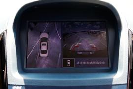 2014款比亚迪秦试驾