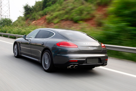 2014款保时捷Panamera佛山试驾