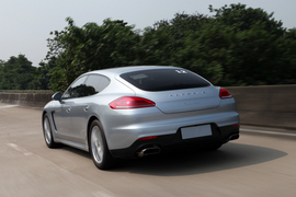 2014款保时捷Panamera佛山试驾