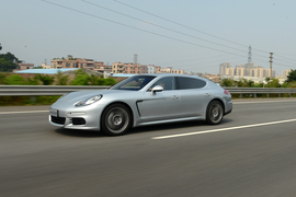 2014款保时捷Panamera佛山试驾