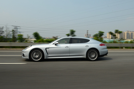 2014款保时捷Panamera佛山试驾