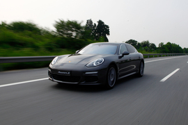 2014款保时捷Panamera佛山试驾