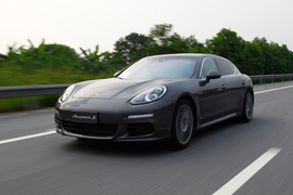 2014款保时捷Panamera佛山试驾