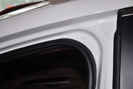 2013款北京绅宝2.0T舒适版