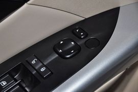 2013款北京绅宝2.0T舒适版