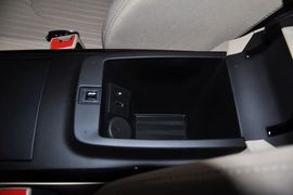 2013款北京绅宝2.0T舒适版