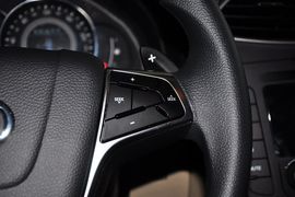 2013款北京绅宝2.0T舒适版