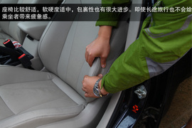 静态体验2013款1.8L自动尊贵型新奔腾B50