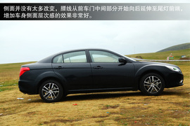 静态体验2013款1.8L自动尊贵型新奔腾B50