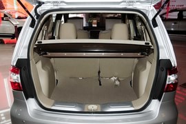 2013款日产骊威1.6XE