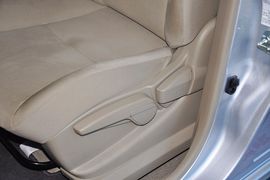 2013款日产骊威1.6XE