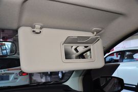 2013款日产骊威1.6XE