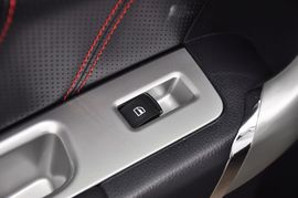 2013款哈弗H6运动版1.5T手动两驱尊贵型