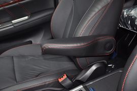 2013款哈弗H6运动版1.5T手动两驱尊贵型