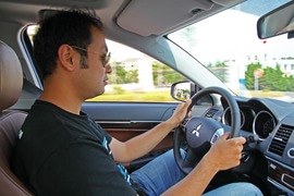   2013款三菱风迪思1.8L CVT大连试驾实拍