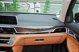 2017款宝马730Li