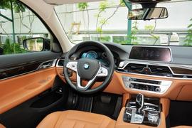 2017款宝马730Li