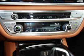 2017款宝马730Li