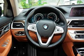 2017款宝马730Li