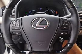 2014款雷克萨斯LS600hL