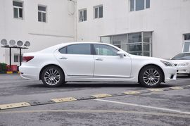 2014款雷克萨斯LS600hL
