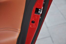 2014款别克全新君威2.4SIDI手自一体型到店实拍