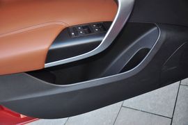 2014款别克全新君威2.4SIDI手自一体型到店实拍