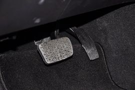 2014款别克全新君威2.4SIDI手自一体型到店实拍