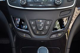 2014款别克全新君威2.4SIDI手自一体型到店实拍