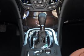 2014款别克全新君威2.4SIDI手自一体型到店实拍