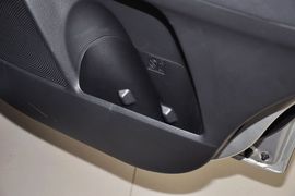 2013款起亚索兰托2.4GDI