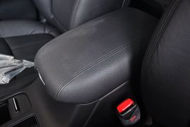 2013款起亚索兰托2.4GDI