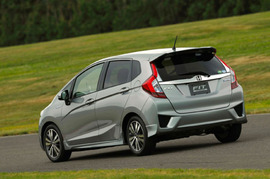 本田新款飞度海外试驾