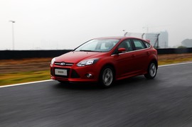 2013款福特两厢福克斯2.0L赛道试驾