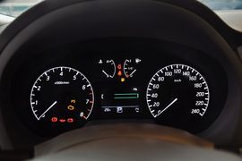 2012款日产轩逸1.6XL