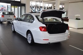 2013款华晨宝马316i进取型