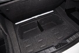 2013款华晨宝马316i进取型