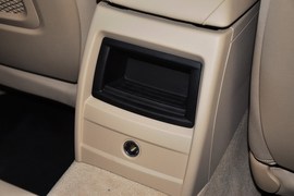 2013款华晨宝马316i进取型