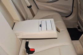 2013款华晨宝马316i进取型