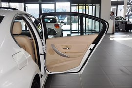 2013款华晨宝马316i进取型